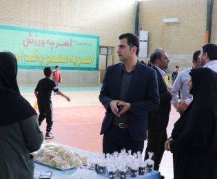 بازدید رئیس شورای اسلامی شهر خارگ از بازارچه مشاغل خانگی و صنایع دستی خارگ / گزارش تصویری