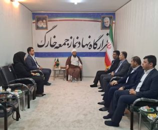 دیدار شهردار و اعضای شورای اسلامی شهر با امام جمعه خارگ