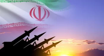 شهردار و رئیس شورای اسلامی شهر خارگ از دلاوری و رشادت نیروهای نظامی انتظامی ، سپاه و بسیج و همراهی مردم ،مدیران و مسئولان شهر خارگ تقدیر کردند