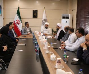 نشست فرهنگی گرامیداشت دهه امامت و ولایت با حضور رئیس شورای فرهنگ عمومی خارگ برگزار شد