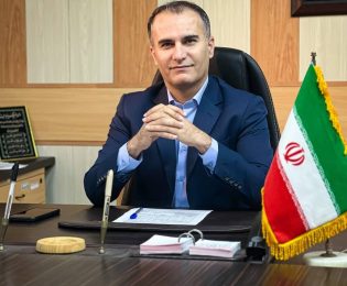 رئیس شورای اسلامی شهر خارگ: هفته دولت نماد خدمت صادقانه و تلاش برای پیشرفت ایران اسلامی است