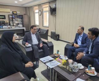 نشست مشترک رییس شورای شهر خارگ و شهردار با مدیرکل ثبت اسناد و املاک استان بوشهر برگزار شد