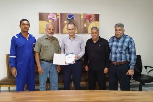 تقدیر مدیرعامل و هیأت مدیره تعاونی صیادی خارگ از شورای اسلامی شهر در خصوص ساماندهی انبارهای صیادان در محدوده اسکله
